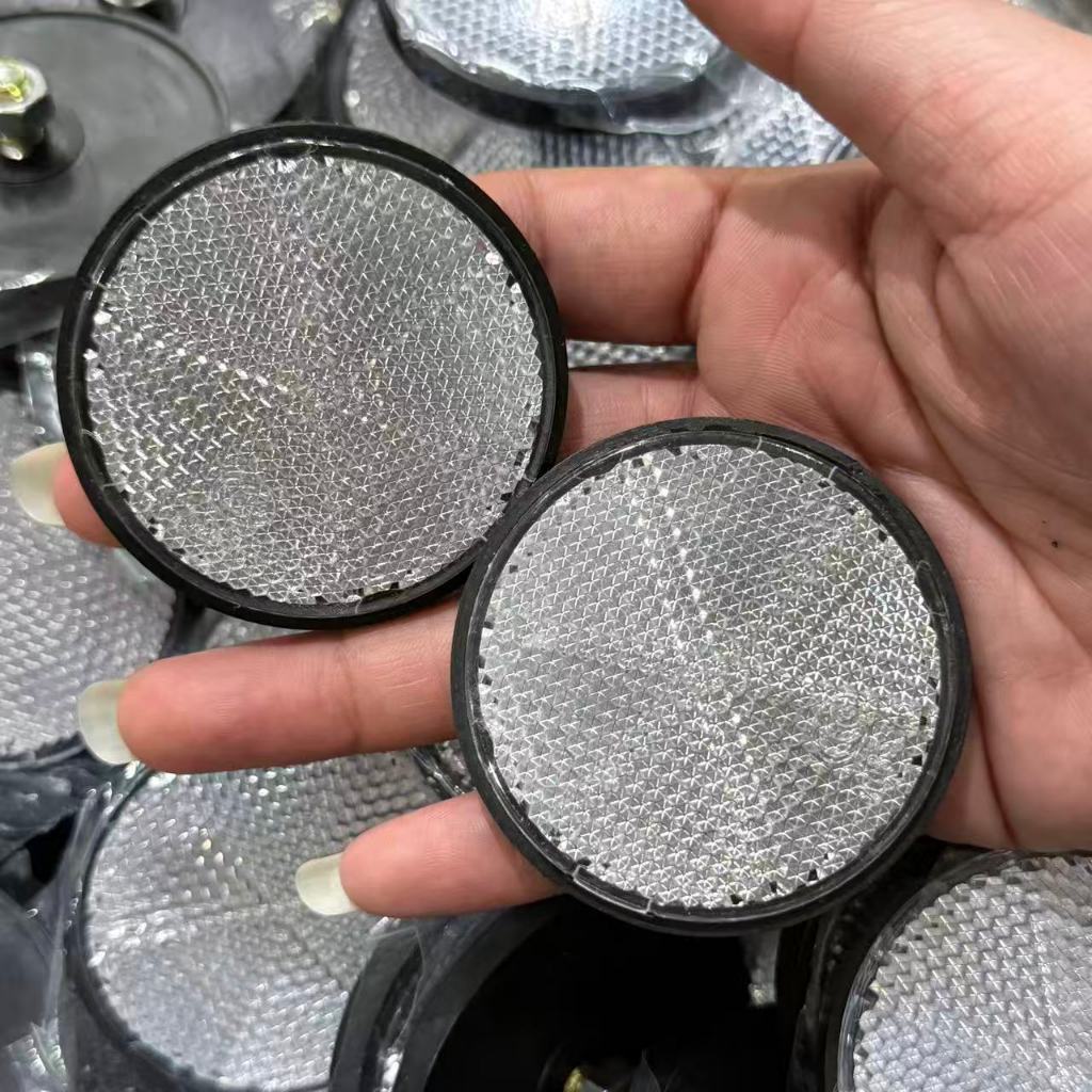 ทับทิมสะท้อนแสงกลมแต่งรถ XMAX 300 (1 คู่)