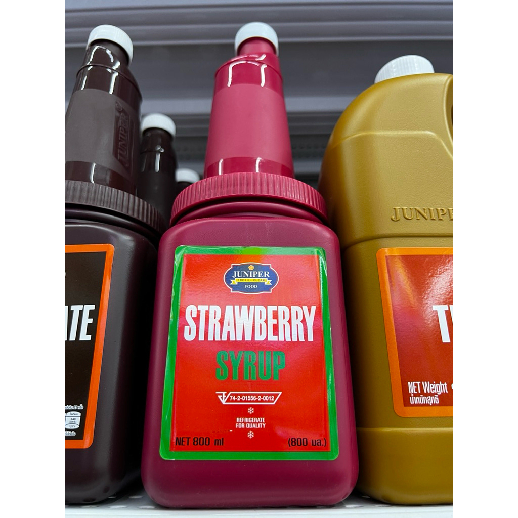 Juniper Strawberry Syrup ไซรัปสตรอเบอร์รี่ ตราจูนิเปอร์ 800ml เข้มข้น หอมหวาน สำหรับเครื่องดื่มและเบ