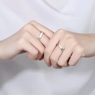 แหวนสลักชื่อฟรี ดีไซน์เรียบหรู ปรับขนาดได้ สำหรับคู่รัก ใส่ได้ทุกวัน ไม่ลอกไม่ดำ เหมาะเป็นของขวัญวันพิเศษ