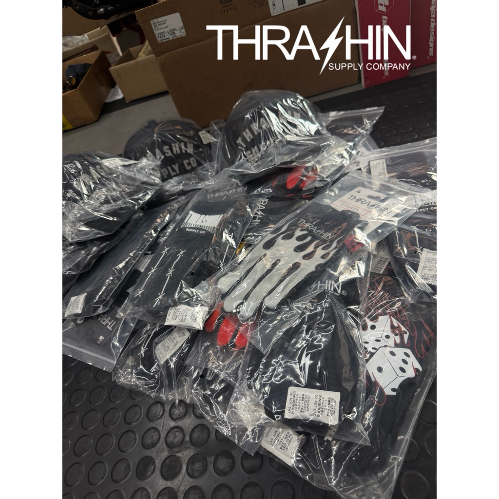 THRASHIN SUPPLY ถุงมือ ราคา 1,600 ราคา ถูกที่สุด ดีลบีเคเค แกลเลอรีภาพที่ 2