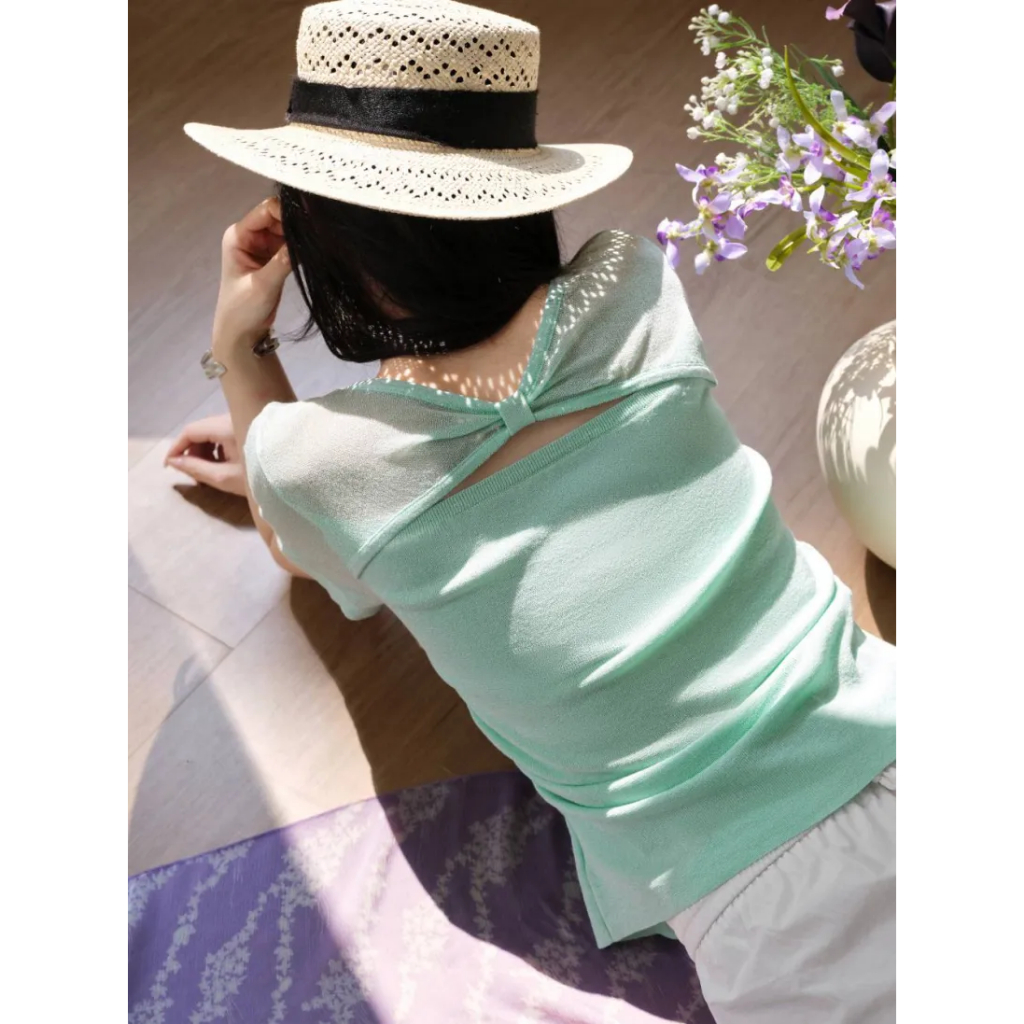 [พรีออเดอร์] ❤KUOSE : Back Cut-Out Knit Top❤