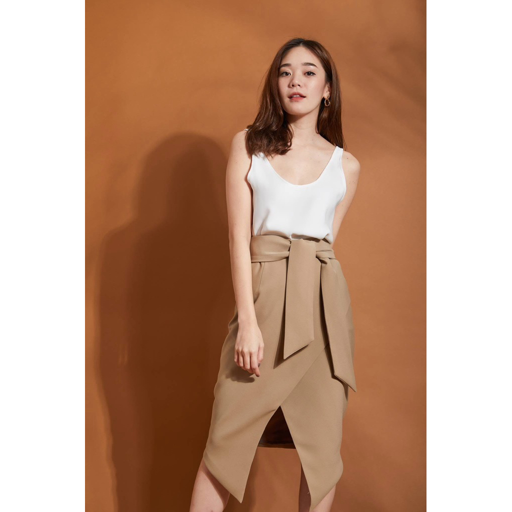 Munich Skirt S จาก lookbooklookbook