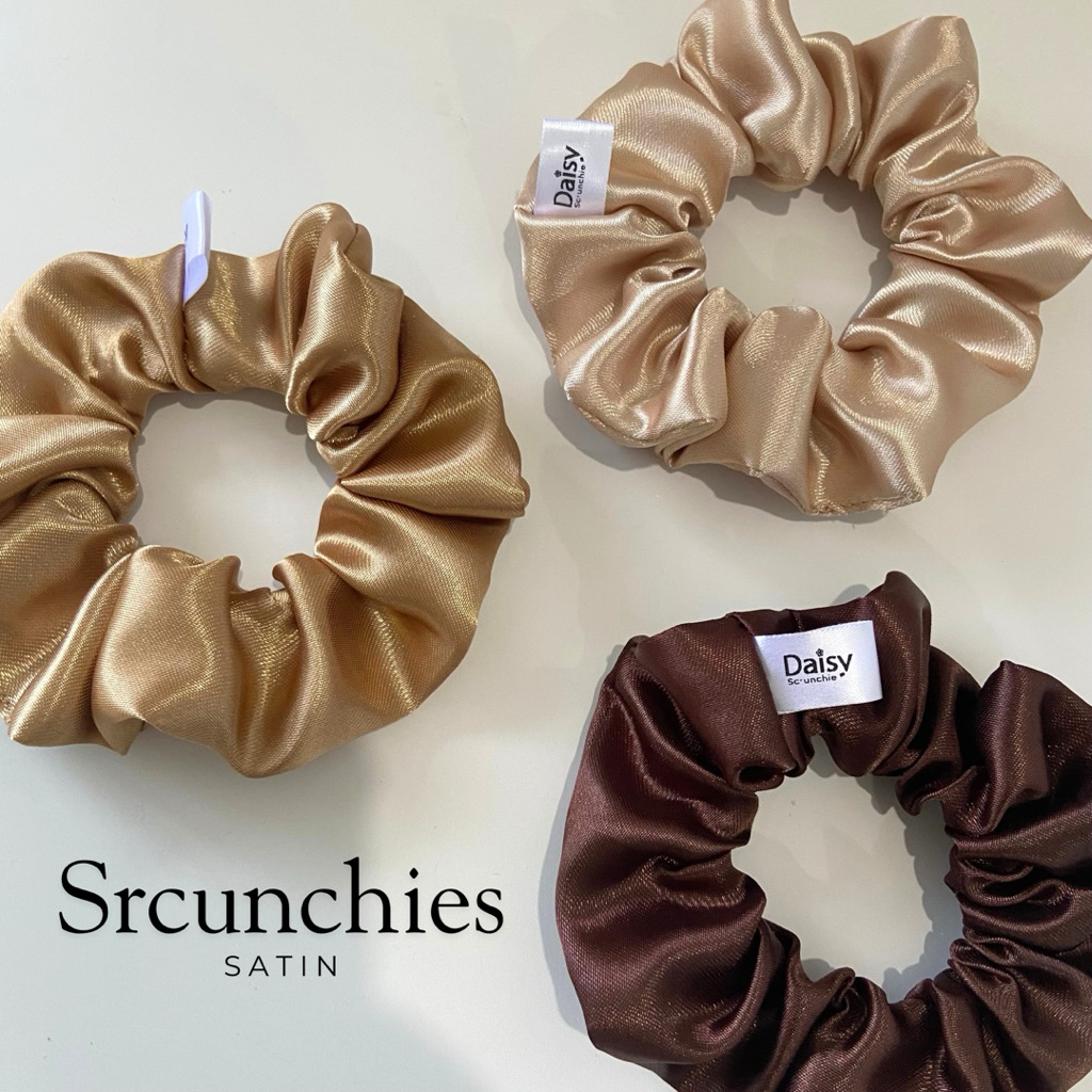 ยางรัดผม Daisy v Scrunchies  • ซาตินต่วน • Pastel Collection • (thin petals)