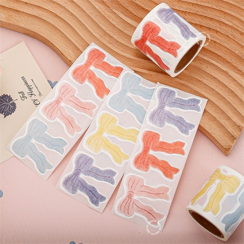 [พร้อมส่ง ] สติ๊กเกอร์รูปโบว์ (Bow) สีพาสเทล (ม้วน120ดวง) มี 5 สีในเซท