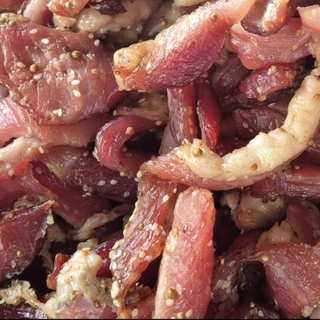 หมูแดดเดียว 500 กรัม เนื้อนุ่ม ไม่ใส่สารกันบูด รสชาติกลมกล่อม