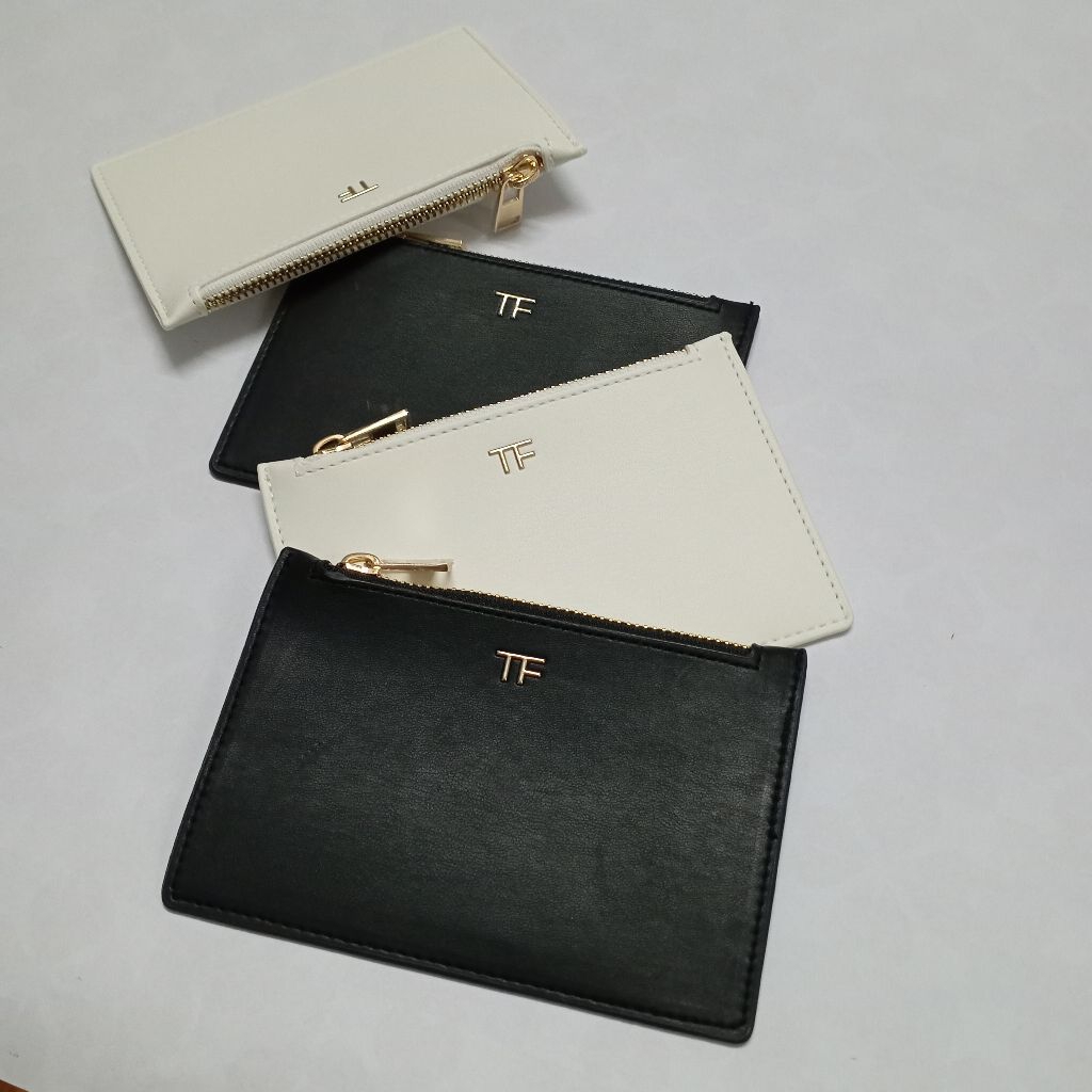 SALE กระเป๋า TOM FORD - SMALL LEATHER POUCH SOLEIL SUMMER จากฝั่ง BEAUTY ของแท้ใหม่พร้อมส่ง