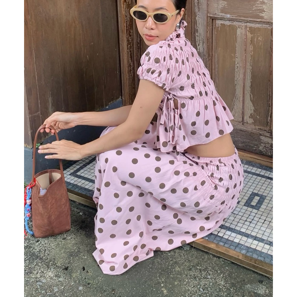 ส่งต่อ Dreamy dot smock set จากร้าน pplain.pp