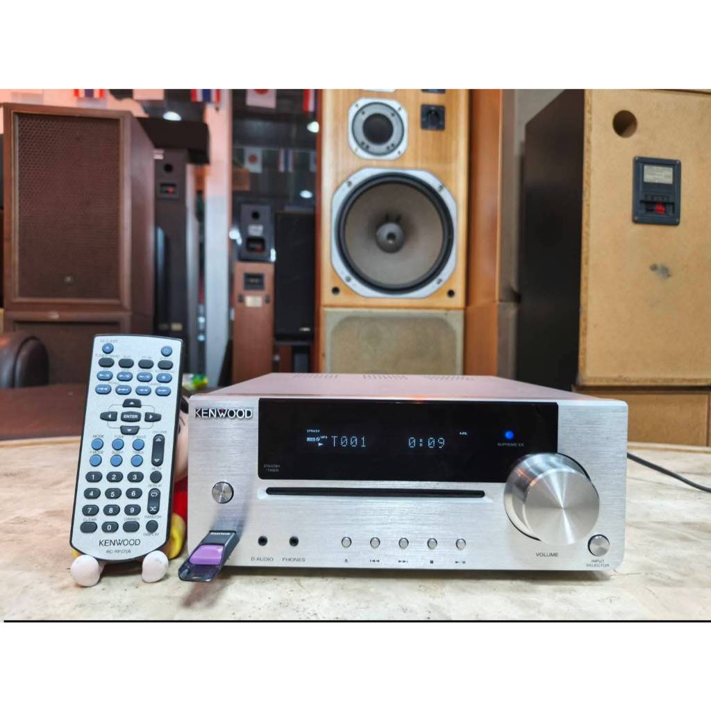 Kenwood R-K731 เป็นเครื่องรับสัญญาณ CD/USB (CD Receiver) ในซีรีส์ Kseries