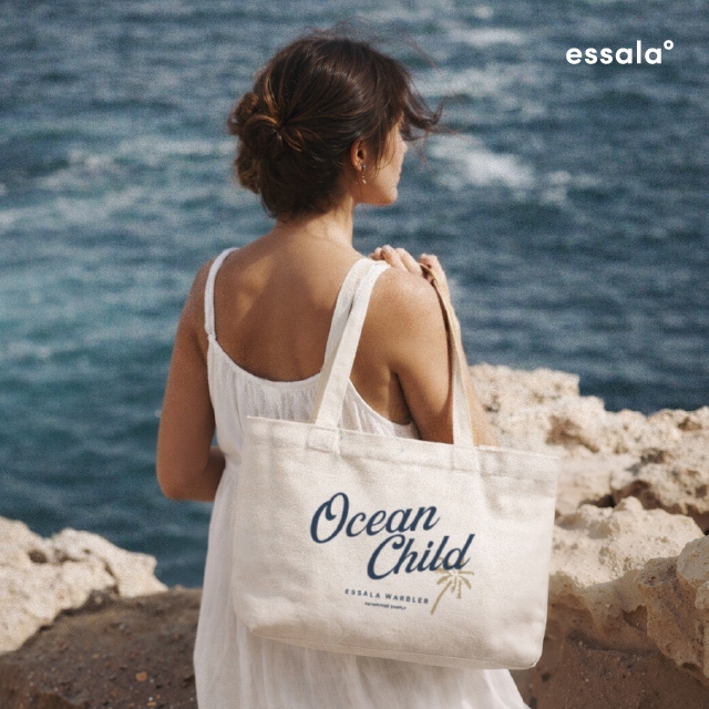 Essala กระเป๋าผ้าแคนวาส รุ่น Ocean Child Tote Bag