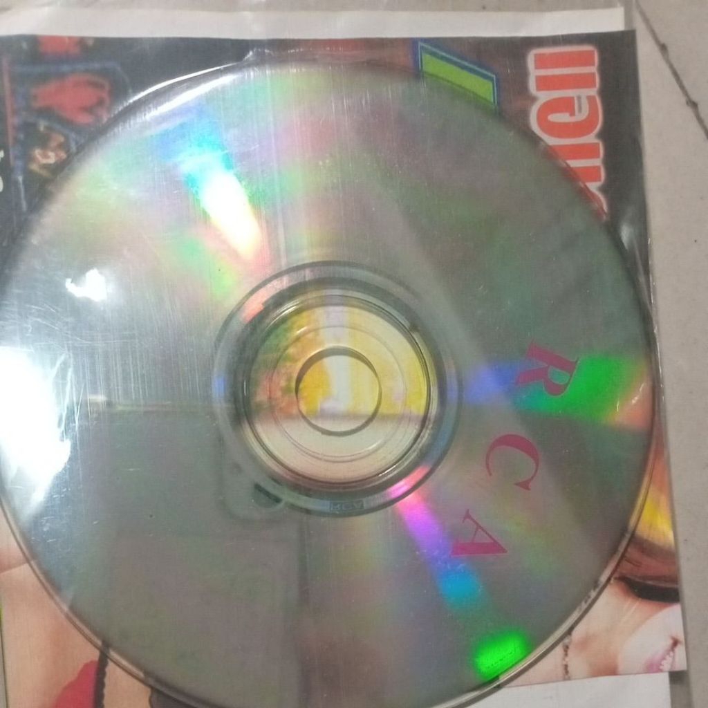 มีอ2 แผ่นcd อัดหนัง แอบถ่าย ภาพกระตุก (40นาที คุณภาพ 50%) หนังแผ่นยุค90