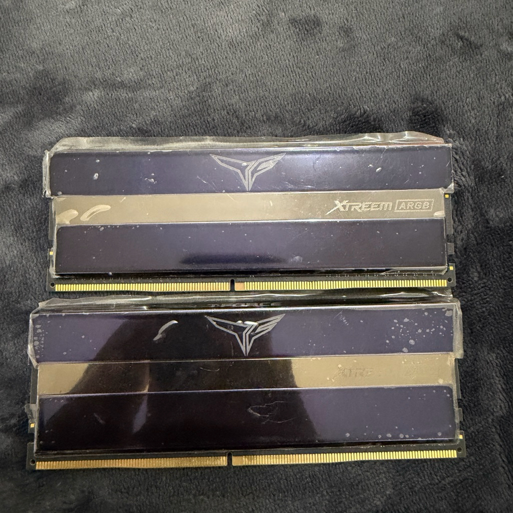 Team Group T-Force Xtreem ARGB 16GB (8GB*2) DDR4 3200Mhz Black (แรมพีซี) Memory RAM (หน่วยความจำ) แร