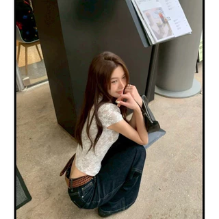 📍พร้อมส่ง📍9273 เสื้อลูกไม้ซีทรูทอฉลุลาย 3D สวยปราณีต ทรงเข้ารูปสลิมฟิตเป๊ะ ดีเทลคอกลมกุ๊นขอบหยักสุดคิ้วท์ เนื้อผ้านิ่ม