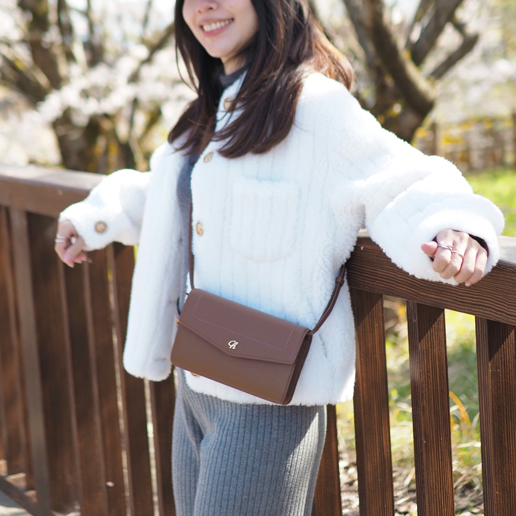 กระเป๋าแนว woc สายหนัง ทรงสวยกริบ ใส่ของจุมาก  Irene, Multi-function bag Charin bag