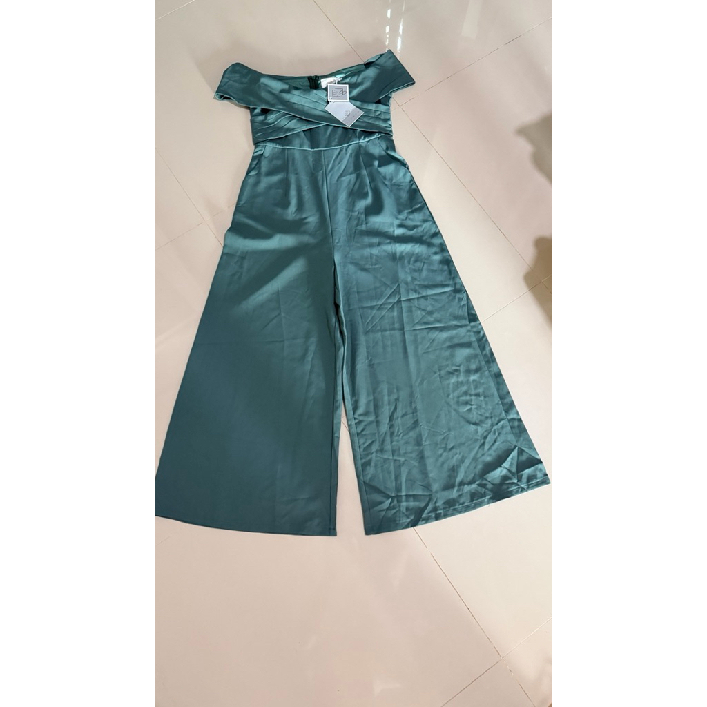 New!! ส่งต่อจั๊มยาว ปาดไหล่ (Size M) ทรงสวย จาก Brand Jidapa 💚