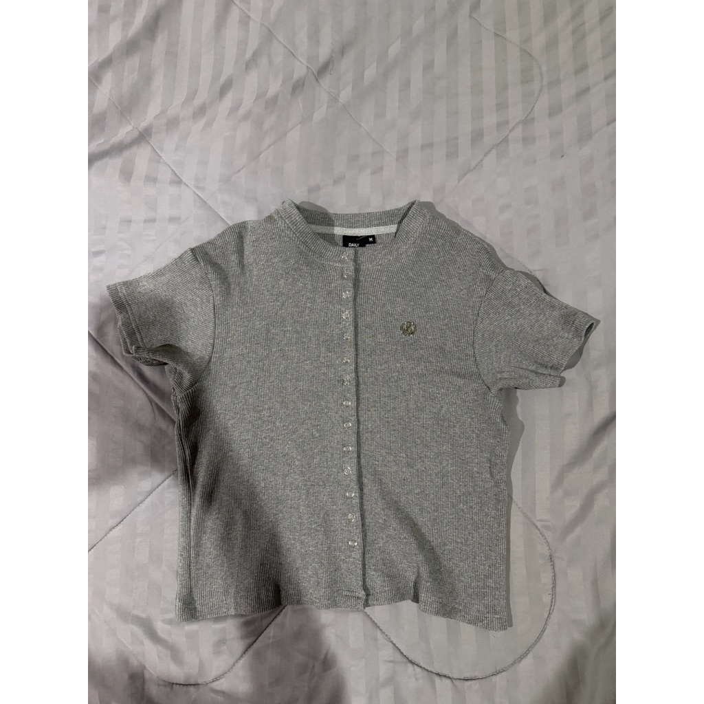 ส่งต่อ/มือสอง เสื้อกระดุม snap(DAILY SQUAD) size M