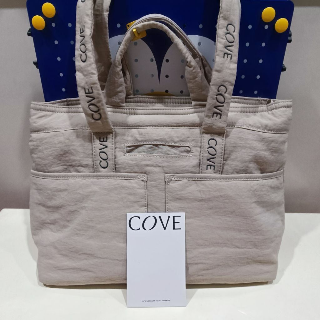 📍Used like New📍ส่งต่อกระเป๋า COVE Puffy Day trip Tote สี Almond