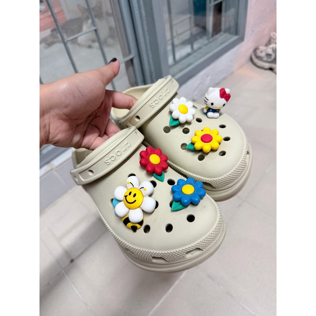Crocs มือ2 size. M3W5