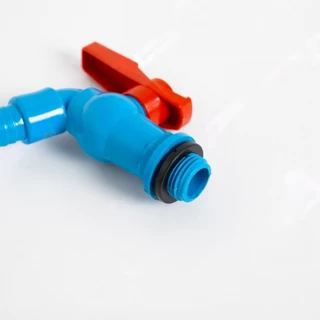 ก๊อกบอลสนาม PVC ตัวสีฟ้า ด้ามแดง 1/2" (4 หุน) และ 3/4" (6 หุน) ก๊อกน้ำ ก๊อกบอล ก๊อกสนาม ก็อกน้ำ