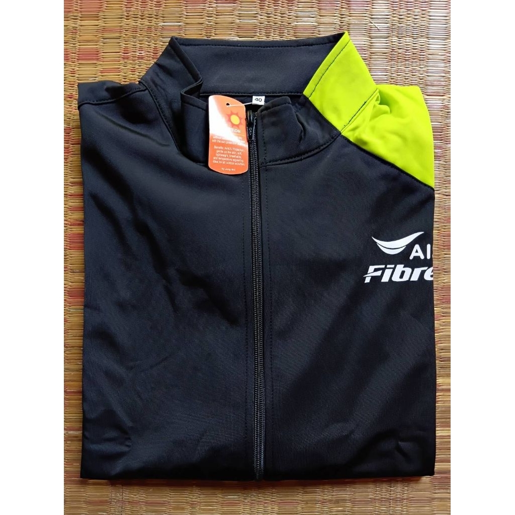 เสื้อวอร์ม AIS Fibre