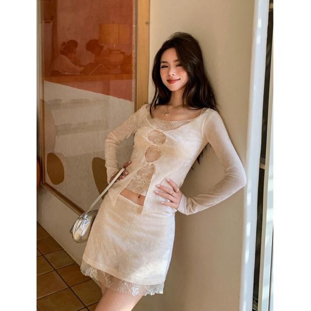 Vintage Flamingo- Pure Lace Top