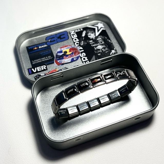 กำไล Italian charm F1 red bull พร้อมกล่อง ห่อของขวัญฟรี