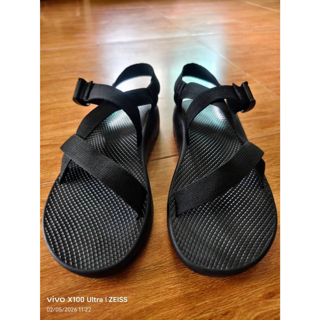 รองเท้าเดินป่าสายลุย Chaco Z1 Classic - Black มือสองสภาพนางฟ้าพื้นเต็ม สีดำเท่ๆ สายแน่น ไซส์ 45-46 c