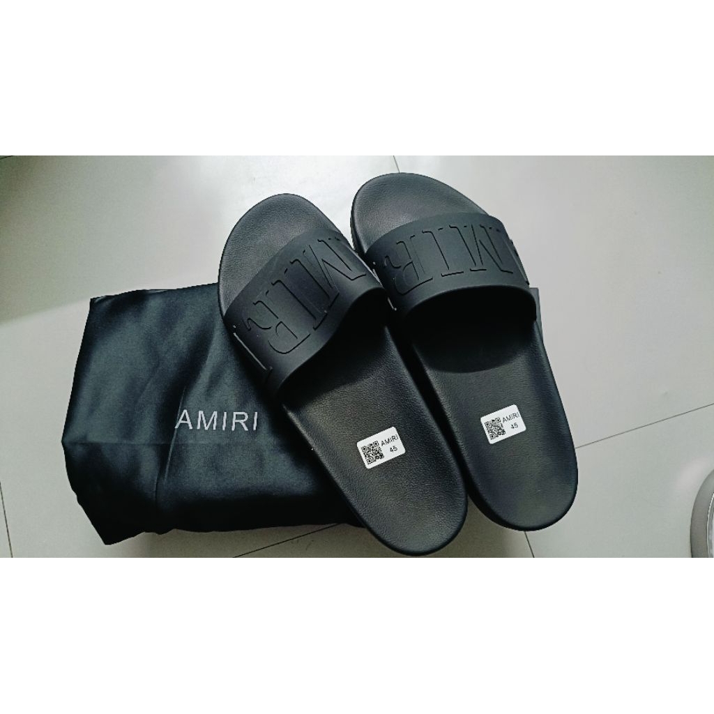 รองเท้าแตะผู้ชาย AMIRI