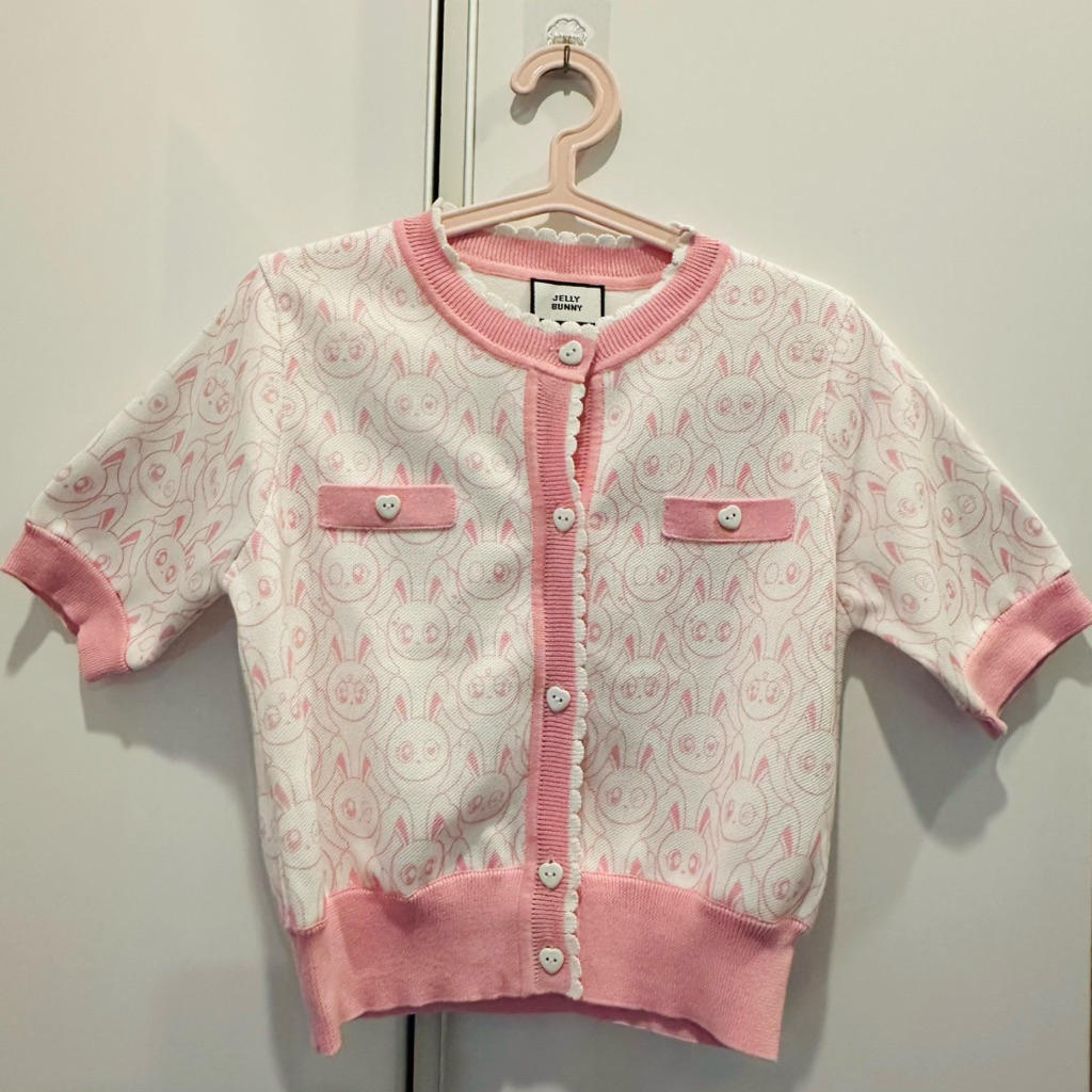 เสื้อ Jelly Bunny สีชมพูขาวลายกระต่าย