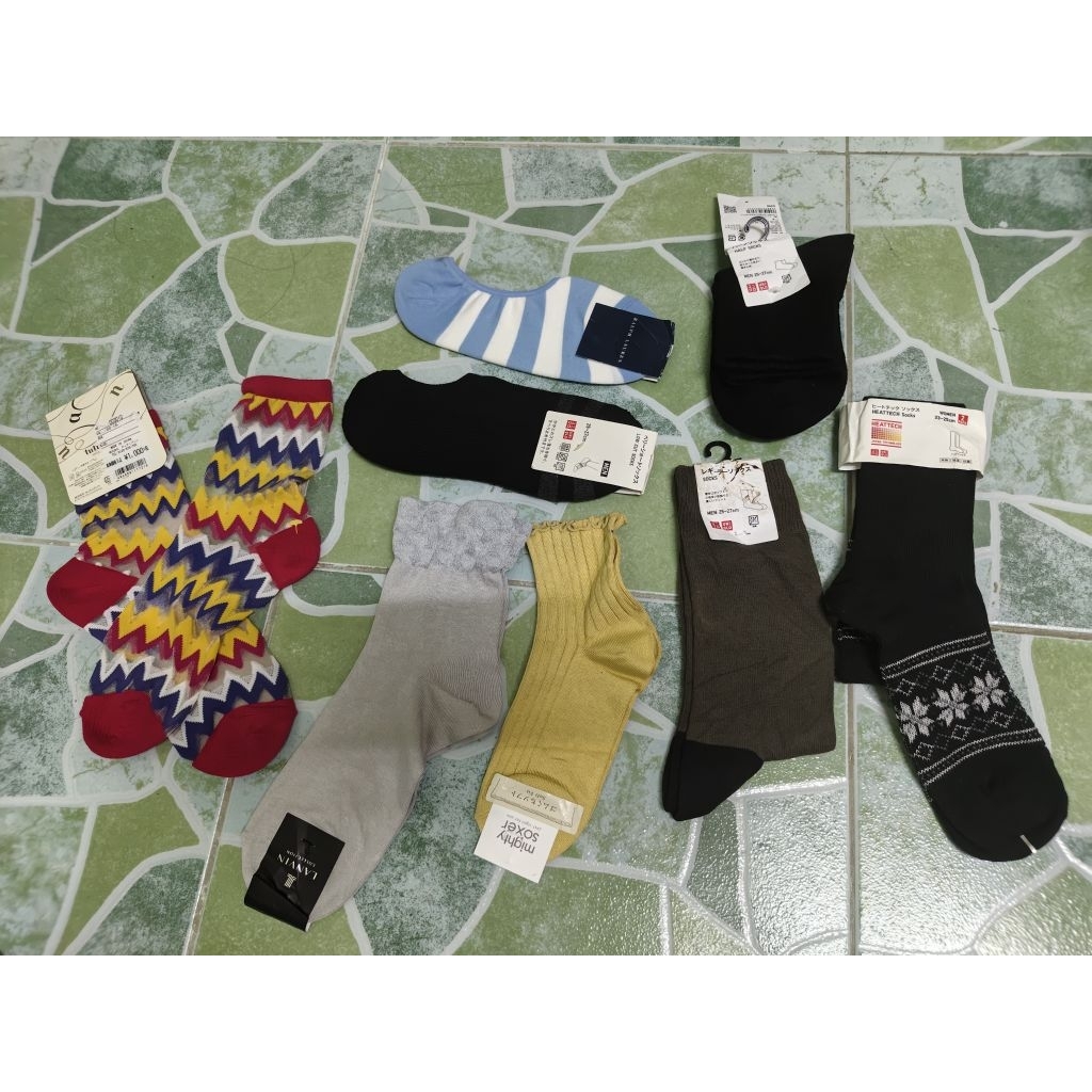 รวมถุงเท้าแบรนด์ Uniqlo, Lanvin, Ralph lauren อื่นๆ