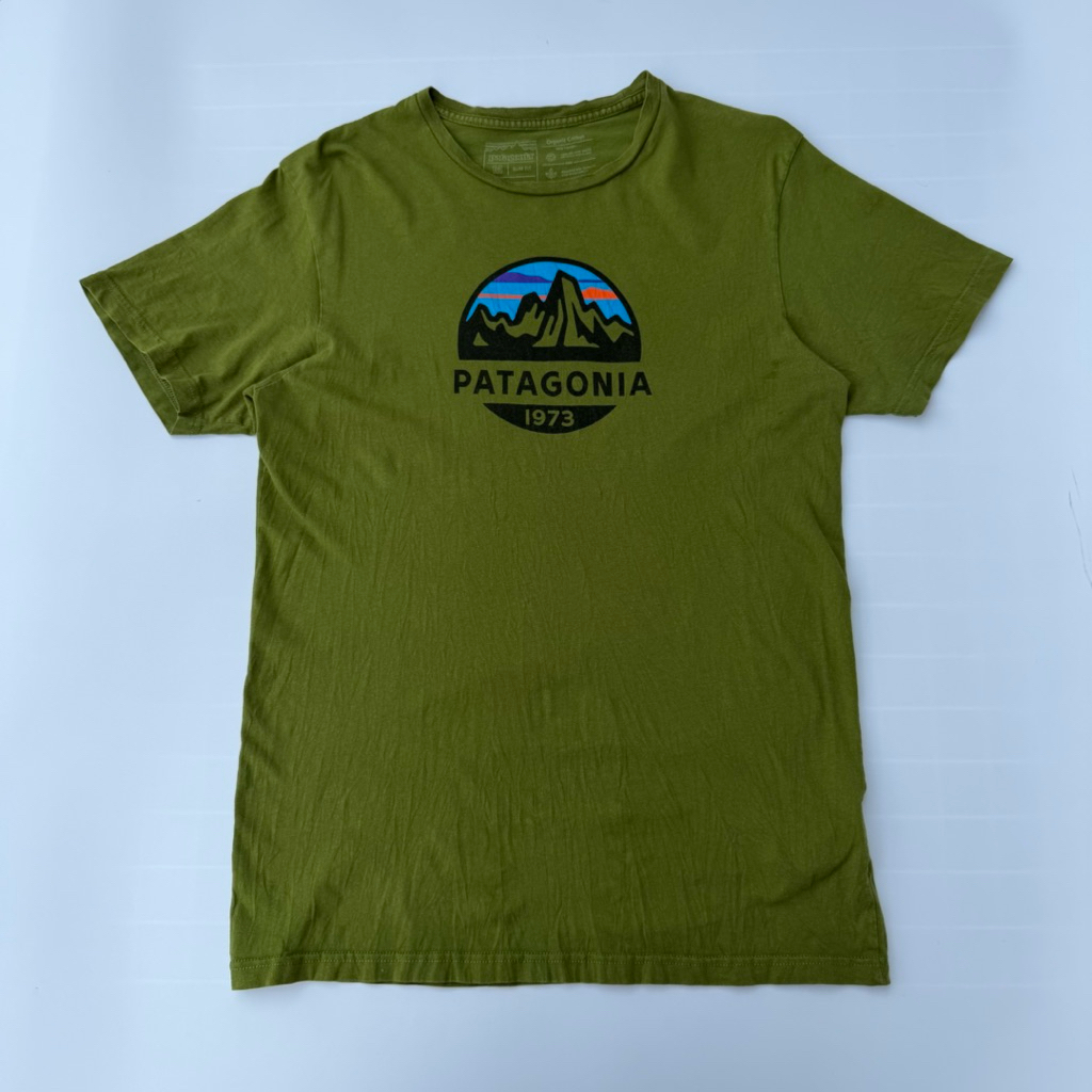 เสื้อยืด Patagonia มือสอง