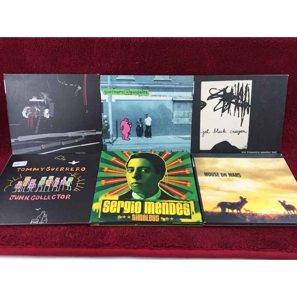 CD Trio Los Panchos / Nike Presto / Rude Bones / Pearl Jam / Olivia Newton-Joh สภาพตามรูปปก AA307(46-90)