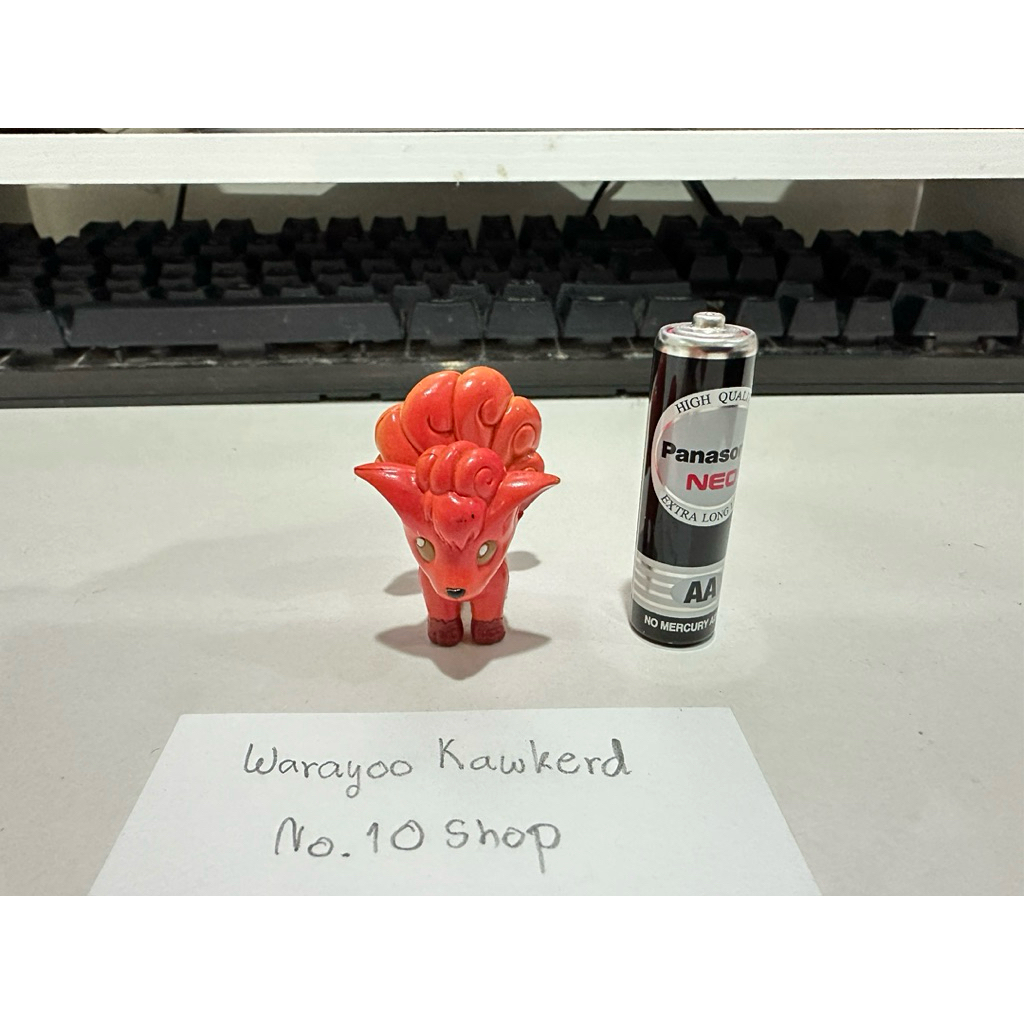Takara Tomy Pokemon No.37 Vulpix