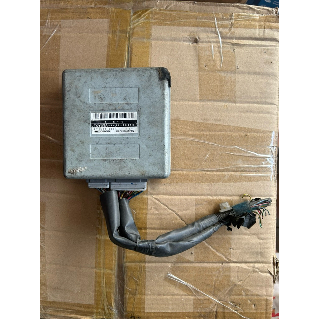กล่อง ECU TRC Toyota Aristo JZS147 เครื่องยนต์ 2JZ-GTE