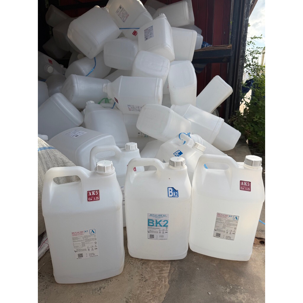แกลอนพลาสติก 10 ลิตร  (ราคราต่อใบ)ใบใหม่มือสองปลอดภัยสามารถใสนํ้าได้  (สินค้าพร้อมส่ง)