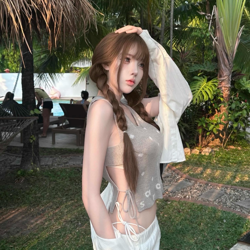 Sandtime • DOT-DOT top เสื้อแขนกุดไหมพรม ลายจุด polkadot