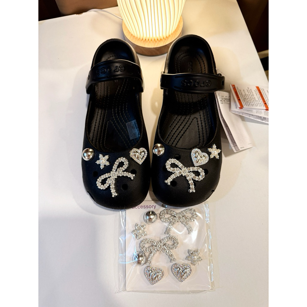 รองเท้าCrocs ทรงบัลเล่ต์ สีดำ แท้เมคอินเวียดนาม ฟรีตัวติด!!!