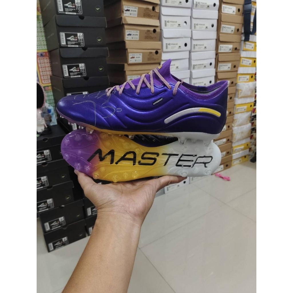 สตั๊ด Kelme ปุ่ม mg ไซส์ 44/280 มือ1
