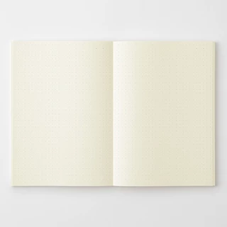 MIDORI MD Notebook Journal <A5> Dot grid (D15387006) / สมุดบันทึกรายวัน MD ขนาด A5 แบบตารางจุด แบรนด์ MIDORI
