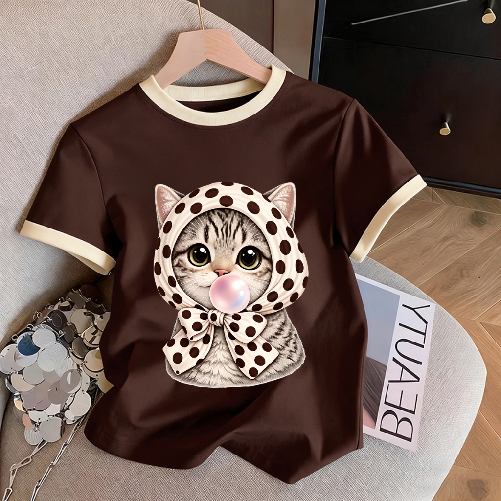 เสื้อยืดสไตล์เกาหลี ลายน้องหมาใส่แว่น สีเบจแต่งขอบน้ำตาล ทรงสวย แมทช์ง่าย เท่ๆ