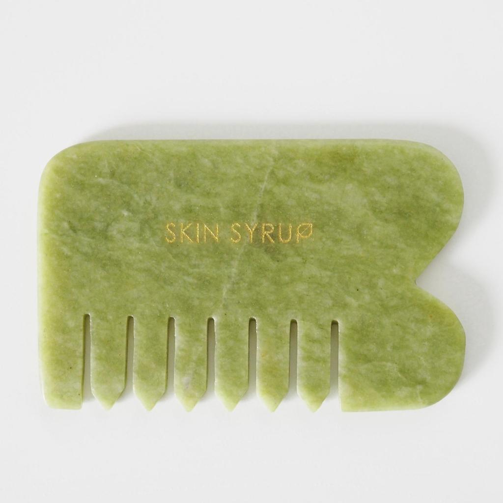Natural Jade Gua Sha Comb หวีกัวซาจากหยกแท้ จาก SKIN SYRUP