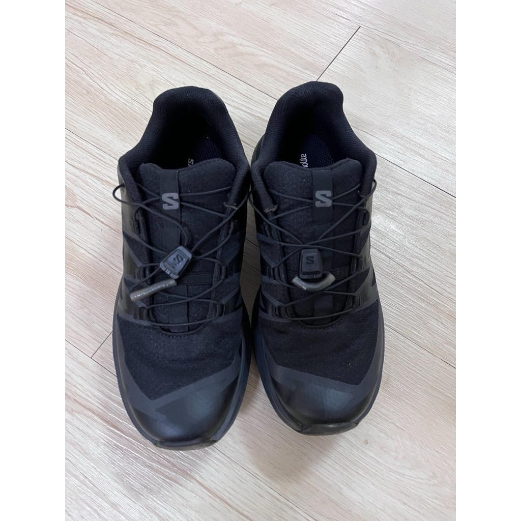 Salomon รองเท้ามือสอง ใส่ครั้งเดียว