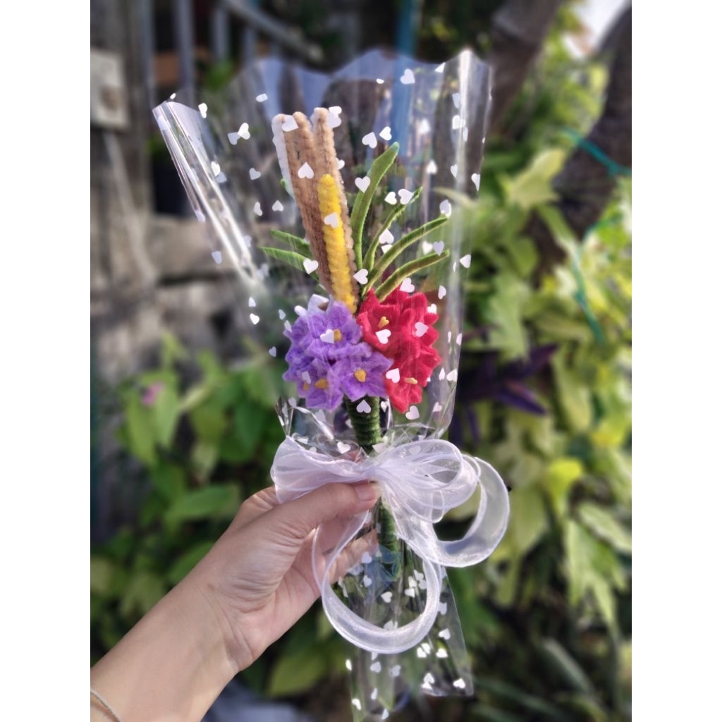 ช่อดอกไม้ไหว้ครู 🙏ดอกไม้ไหว้ครู (ถ่ายจากงานจริงนะคะ)เดี๋ยวทางร้านจะลงเพิ่มให้ค่ะ❤️