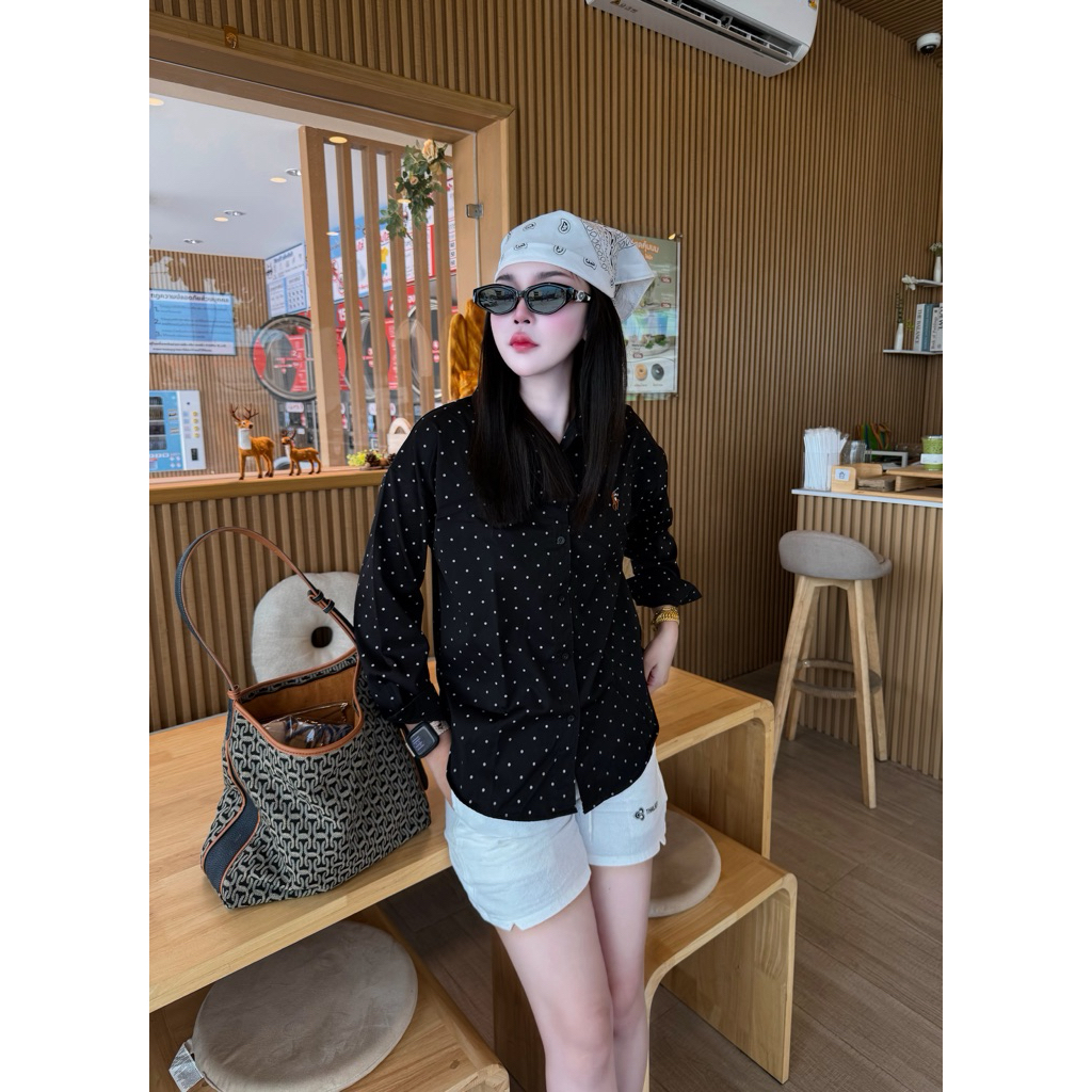 NF.TCB01 เสื้อเชิ้ตสีดำลายจุดงานปักโลโก้ ผ้าคอตตอนงานคุณภาพสวยเข้าทรง