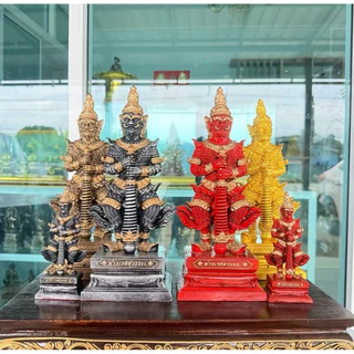 ท้าวเวสสุวรรณ แร่เหล็กน้ำพี้ ขนาดเล็ก ฐานกว้าง2นิ้วสูง4.5นิ้ว เเถมฟรีคาถาบูชา พระผงแร่เหล็กน้ำพี้ เเละทูป