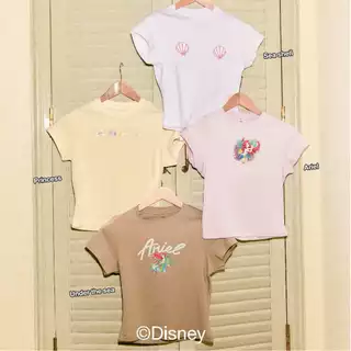 Toogtons ทุกตอนส์ เสื้อยืดผู้หญิง รุ่น Baby Soft ลาย The Little Mermaid ลิขสิทธิ์ดิสนีย์แท้ เสื้อยืด เสื้อ baby tee