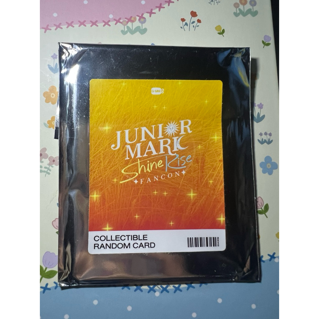 JuniorMark Fancon COLLECTIBLE RANDOM CARD