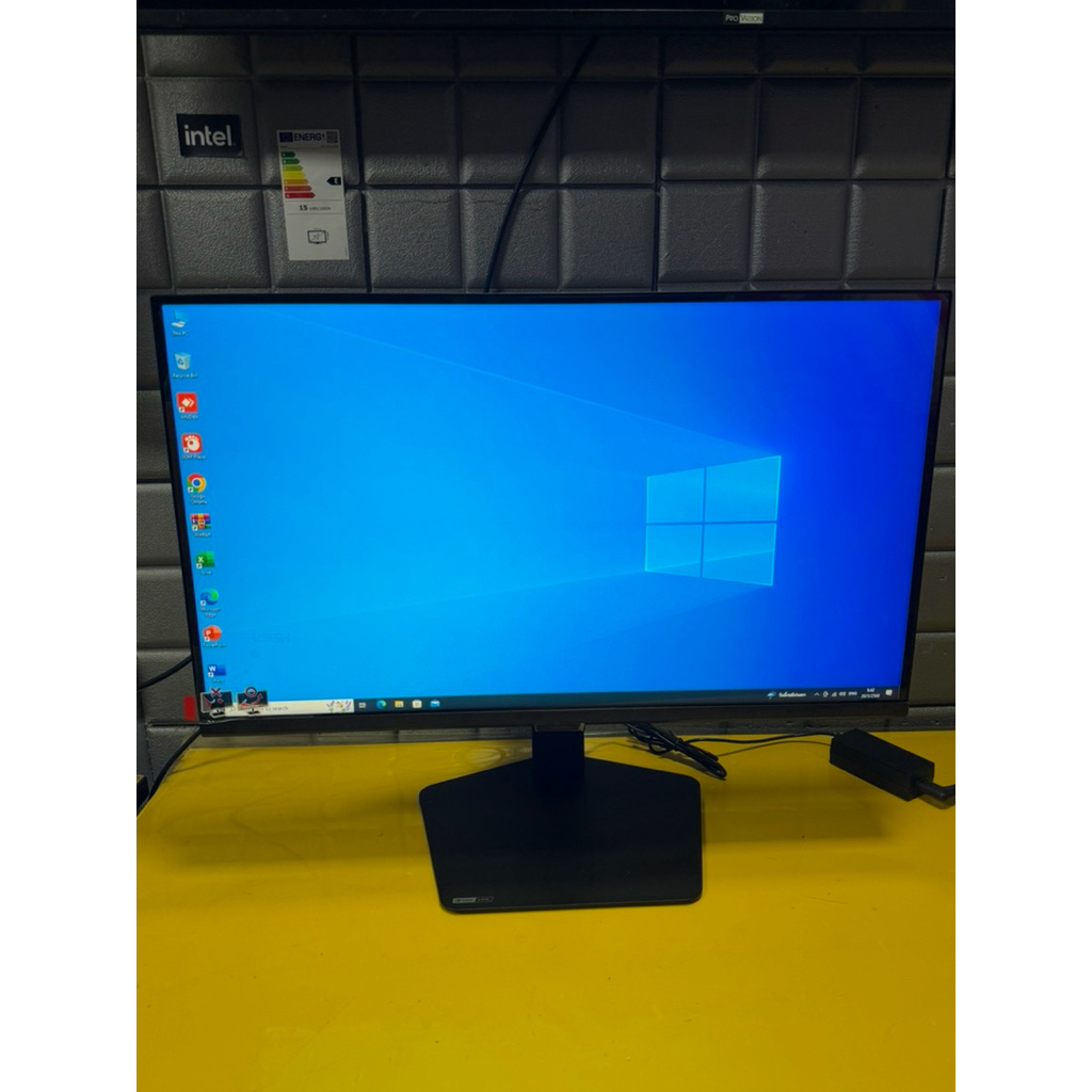 จอคอม Samsung 27นิ้ว IPS 2K 180Hz Odyssey G5 G50D LS27Dg502Eexxt Amd Freesync มือ2 สภาพสวย