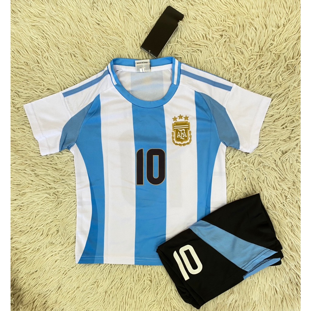 BONOIRชุดฟุตบอลเด็กทีมชาติอาร์เจนตินา เบอร์ 10 MESSI ลายแถบฟ้าขาวคลาสสิก พร้อมกางเกงเข้าชุด