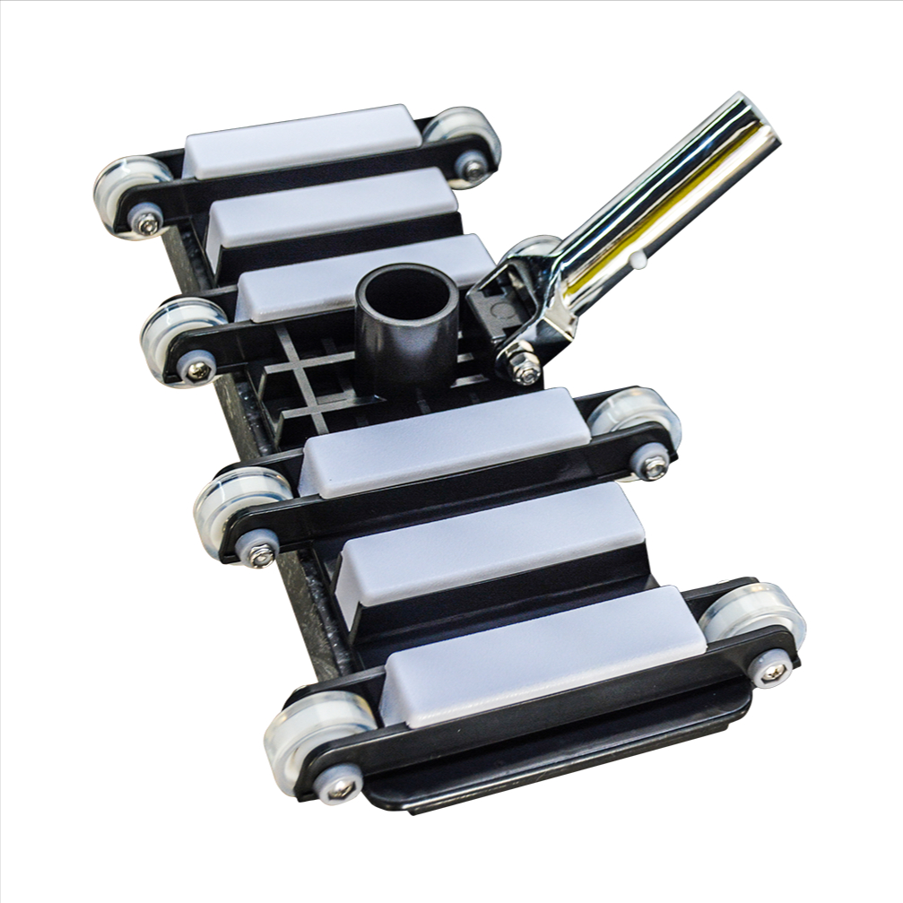 ล้อดูดตะกอนสระน้ำ สีดำ - ขาว (Vacuum Head 19 inch) ขนาด 19 นิ้ว ด้ามอะลูมิเนียมอัลลอย น้ำหนักประมาณ 2 kg.