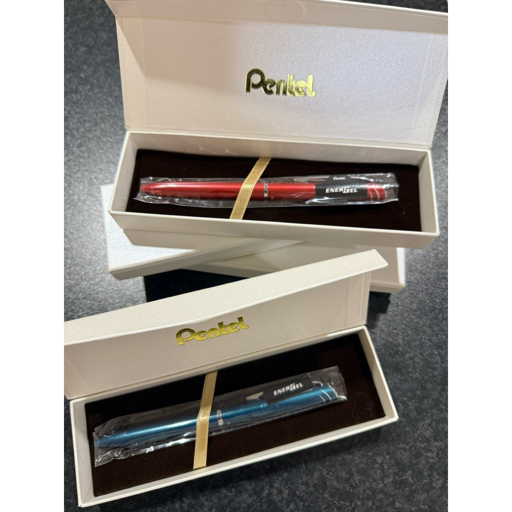 Pentel Metallic Body Ballpoint Pen Gel Ink Energel Philography 0.5mm
